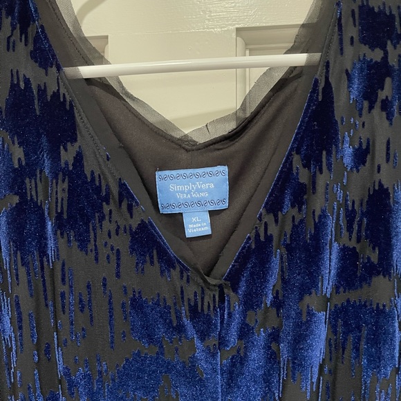 Vera Wang Dress - Picture 3 of 4